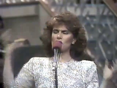 POR UN POQUITO DE AMOR